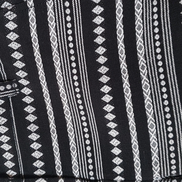 loft Tribal Print Jacquard Shorts Size 0 - Picture 2 of 7